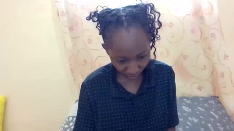 Snapshot of cute_xeniah chatting on 09-27-25, 10:09 cute_xeniah online show from 09-27-25, 10:09