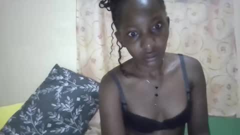 Snapshot of cute_xeniah chatting on 09-29-25, 11:09 cute_xeniah online show from 09-29-25, 11:09