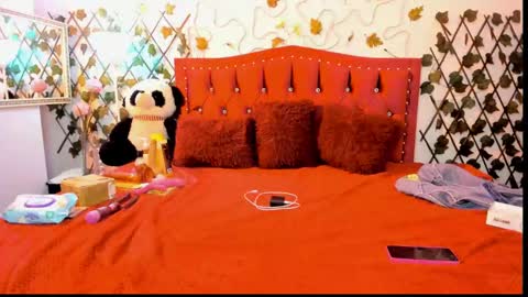 cute_zoe1 online show from 09-18-25, 10:01