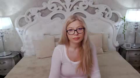 cuteangelina18 online show from 02-26-26, 11:09