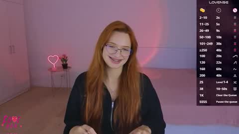 Ariel online show from 10-15-25, 03:34