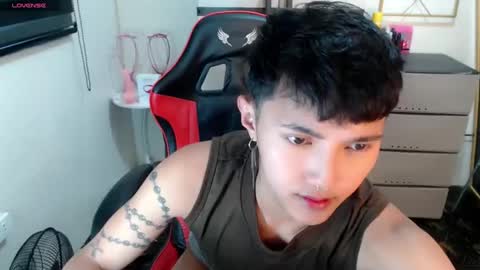 Snapshot of cuteasiancock98 chatting on 03-03-26, 07:47 Steph online show from 03-03-26, 07:47