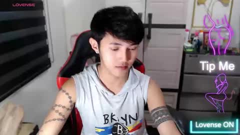 Snapshot of cuteasiancock98 chatting on 05-14-26, 12:39 Steph online show from 05-14-26, 12:39