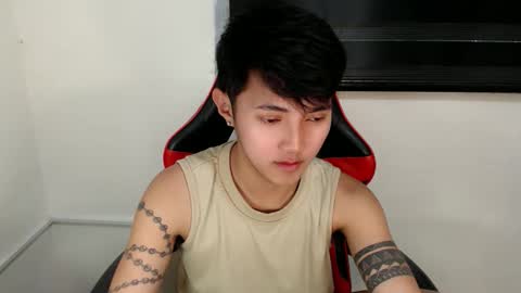 Snapshot of cuteasiancock98 chatting on 06-08-26, 11:38 Steph online show from 06-08-26, 11:38