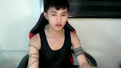 Snapshot of cuteasiancock98 chatting on 06-21-26, 05:04 Steph online show from 06-21-26, 05:04