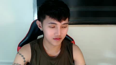 Snapshot of cuteasiancock98 chatting on 06-26-26, 06:56 Steph online show from 06-26-26, 06:56