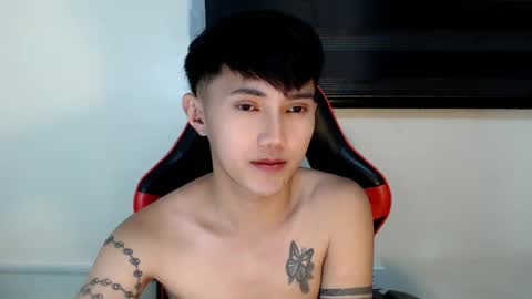 Snapshot of cuteasiancock98 chatting on 07-17-26, 06:35 Steph online show from 07-17-26, 06:35