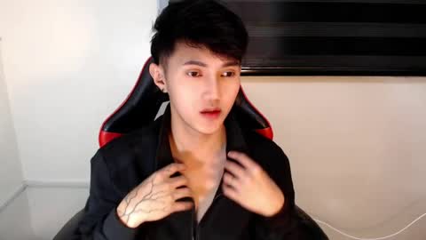 Snapshot of cuteasiancock98 chatting on 07-27-26, 01:23 Steph online show from 07-27-26, 01:23