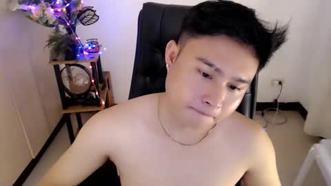 cuteasianlee online show from 02-01-26, 05:44