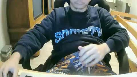 Cuteboy090 online show from 09-23-25, 01:58