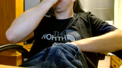 Snapshot of cuteboy090 chatting on 07-12-26, 07:05 Cuteboy090 online show from 07-12-26, 07:05