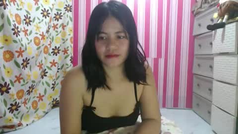 Snapshot of cutecindy2000 chatting on 11-28-25, 01:58 cutecindy2000 online show from 11-28-25, 01:58
