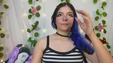 Snapshot of cutee_andrea chatting on 06-02-26, 02:35 Andrea 3 online show from 06-02-26, 02:35