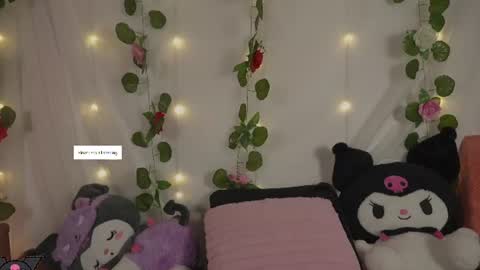 Snapshot of cutee_andrea chatting on 06-10-26, 02:45 Andrea 3 online show from 06-10-26, 02:45