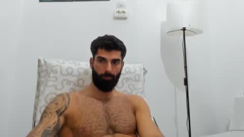 cuteeboy online show from 11-11-25, 09:48