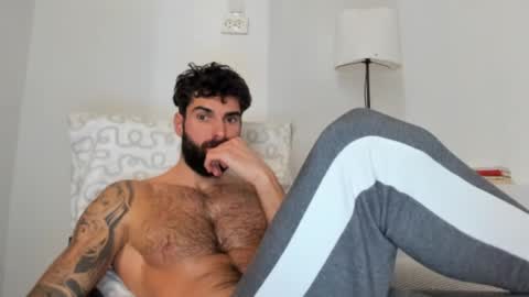 cuteeboy online show from 01-10-26, 11:23