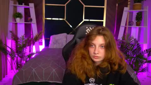 Foxy online show from 11-14-25, 02:16