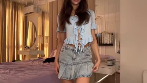 Elsa online show from 09-23-25, 07:33