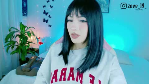 Zoe  online show from 05-19-26, 04:19