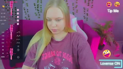 Amyy online show from 04-19-26, 01:05