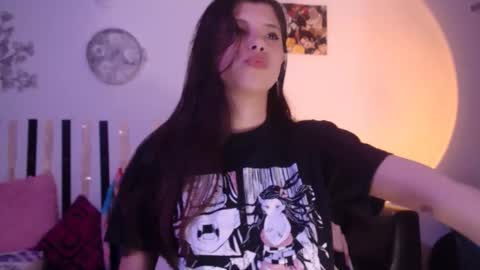 Snapshot of cutehaome chatting on 12-22-25, 09:23 haome online show from 12-22-25, 09:23