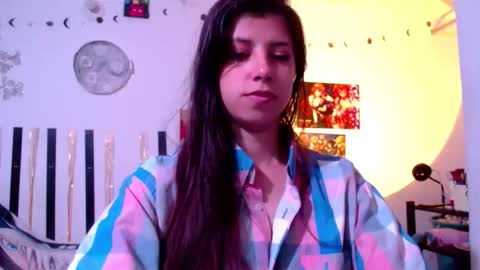 Snapshot of cutehaome chatting on 03-23-26, 05:28 haome online show from 03-23-26, 05:28