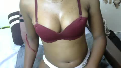 cutemella online show from 06-11-26, 09:57