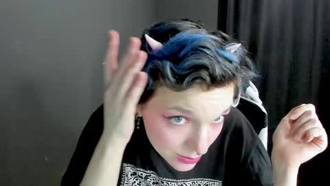 Snapshot of cutemetalgoddess chatting on 01-13-25, 01:34 Alice online show from 01-13-25, 01:34