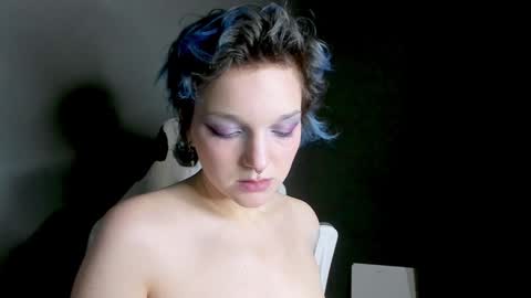 Snapshot of cutemetalgoddess chatting on 01-14-25, 04:57 Alice online show from 01-14-25, 04:57