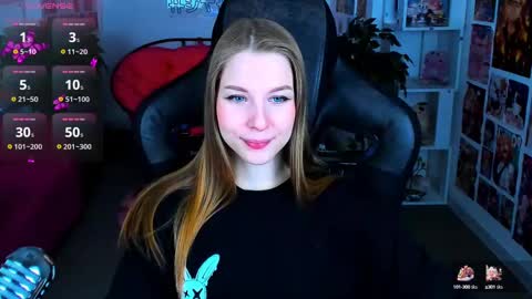 Snapshot of cutemousee chatting on 02-09-25, 05:40 Rina online show from 02-09-25, 05:40