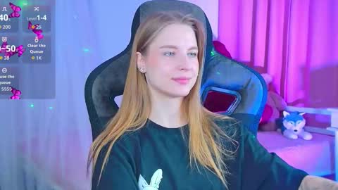 Snapshot of cutemousee chatting on 09-10-25, 05:51 Rina online show from 09-10-25, 05:51