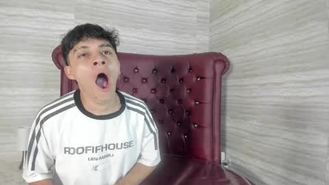 Snapshot of cutenaked_ chatting on 02-15-26, 11:19 cutenaked_ online show from 02-15-26, 11:19