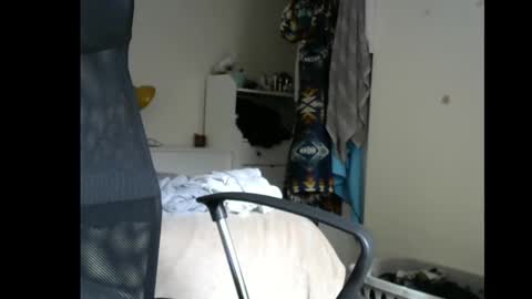 Snapshot of cutepatoots chatting on 02-23-25, 12:37 El online show from 02-23-25, 12:37