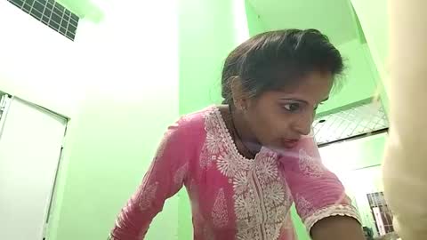 Snapshot of cutepayel chatting on 03-10-25, 02:59 cutepayel online show from 03-10-25, 02:59