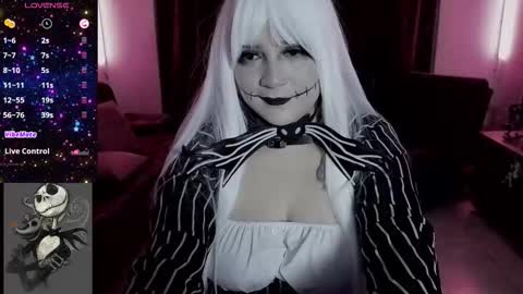 cutesarah_10 online show from 10-05-25, 01:48