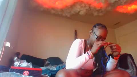 mary mack online show from 02-17-25, 02:15