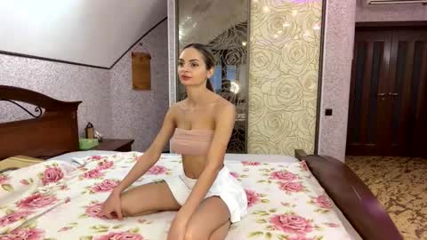 Alina online show from 12-19-25, 04:19