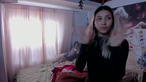 Snapshot of cuteweed420 chatting on 07-08-26, 09:30 cuteweed420 online show from 07-08-26, 09:30