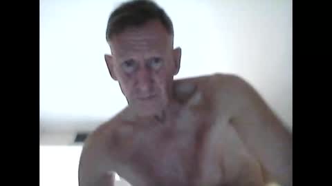 Snapshot of cutewhitebutt chatting on 12-27-24, 09:39 cutewhitebutt online show from 12-27-24, 09:39