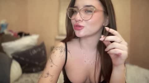 CuteAnn online show from 11-22-25, 11:37