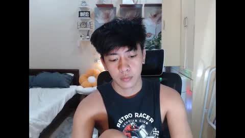 Snapshot of cutie_cumshow chatting on 11-21-25, 07:34 Neil Taylor online show from 11-21-25, 07:34