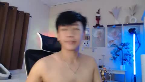 Snapshot of cutie_cumshow chatting on 01-06-26, 05:11 Neil Taylor online show from 01-06-26, 05:11