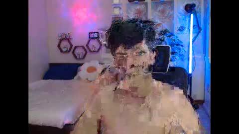 Snapshot of cutie_cumshow chatting on 01-16-26, 07:12 Neil Taylor online show from 01-16-26, 07:12