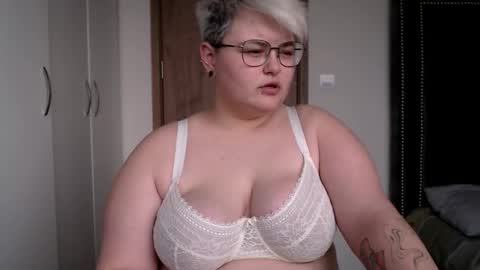 Sophie  Lilith online show from 11-16-25, 06:30