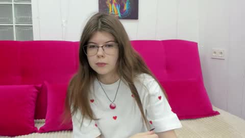 Snapshot of cutie_lory chatting on 02-06-25, 08:39 cutie_lory online show from 02-06-25, 08:39