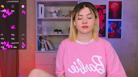 Snapshot of cutie_mili chatting on 01-15-25, 02:56 mili online show from 01-15-25, 02:56
