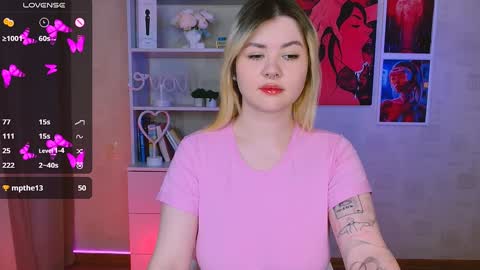 Snapshot of cutie_mili chatting on 01-18-25, 10:28 mili online show from 01-18-25, 10:28