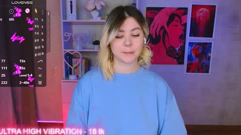 Snapshot of cutie_mili chatting on 02-08-25, 10:51 mili online show from 02-08-25, 10:51