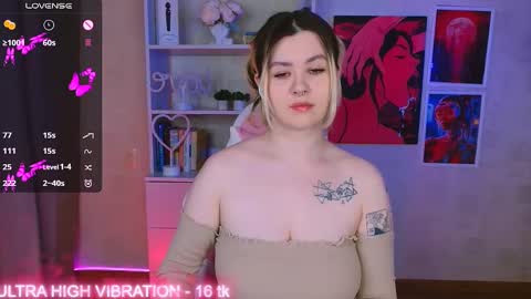 Snapshot of cutie_mili chatting on 02-13-25, 10:22 mili online show from 02-13-25, 10:22