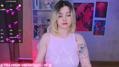 Snapshot of cutie_mili chatting on 02-17-25, 03:25 mili online show from 02-17-25, 03:25